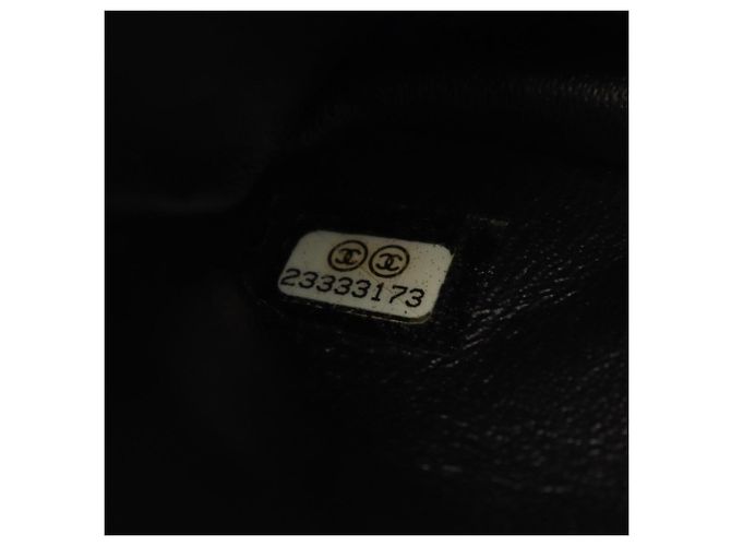 Borsa a tracolla Chanel 2.55 Matelassé V-stitch Double Flap Nero - vista 5