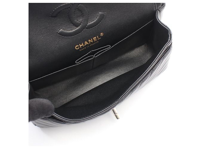 Borsa a tracolla Chanel Chevron V-stitch Double Flap Nero - vista 3