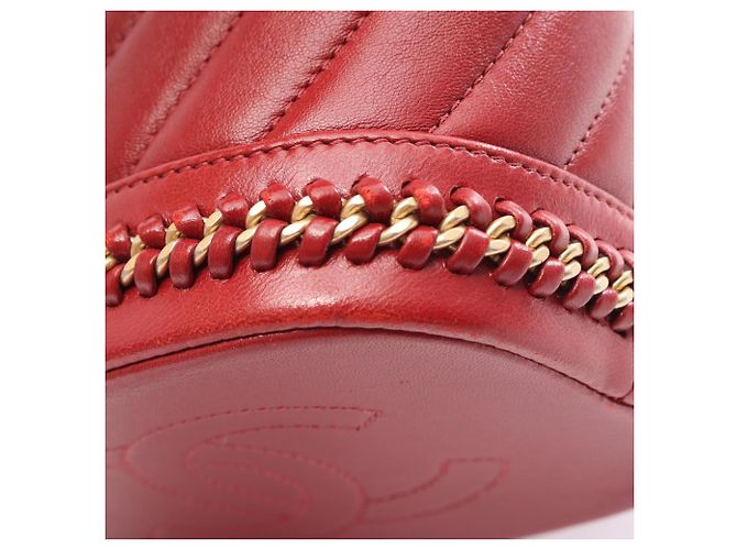 Borsa a secchiello Chanel Chevron V-Stitch con coulisse Rosso - vista 13