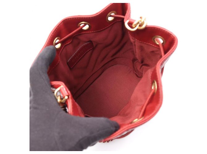 Borsa a secchiello Chanel Chevron V-Stitch con coulisse Rosso - vista 3