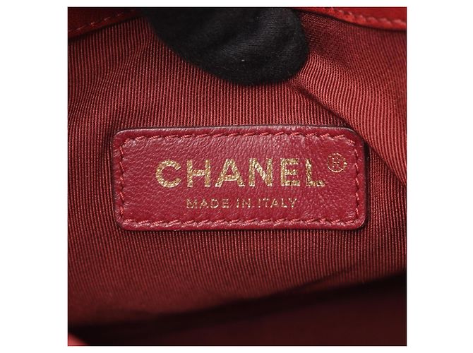 Borsa a secchiello Chanel Chevron V-Stitch con coulisse Rosso - vista 4