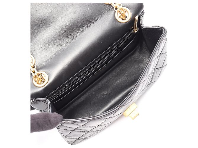 Timeless Borsa a Spalla Chanel 2.55 Mini Matelassé in Pelle Nero - vista 3
