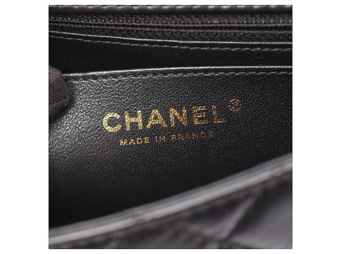 Timeless Borsa a Spalla Chanel 2.55 Mini Matelassé in Pelle Nero - vista 4