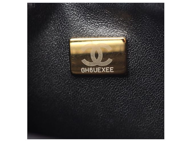Timeless Borsa a Spalla Chanel 2.55 Mini Matelassé in Pelle Nero - vista 5
