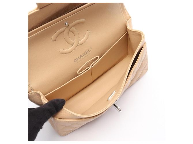 Borsa a tracolla Chanel Matelassé Double Flap Beige - vista 3