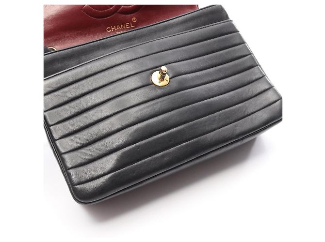 Borsa a tracolla Chanel Mademoiselle in pelle di agnello nera Nero - vista 11