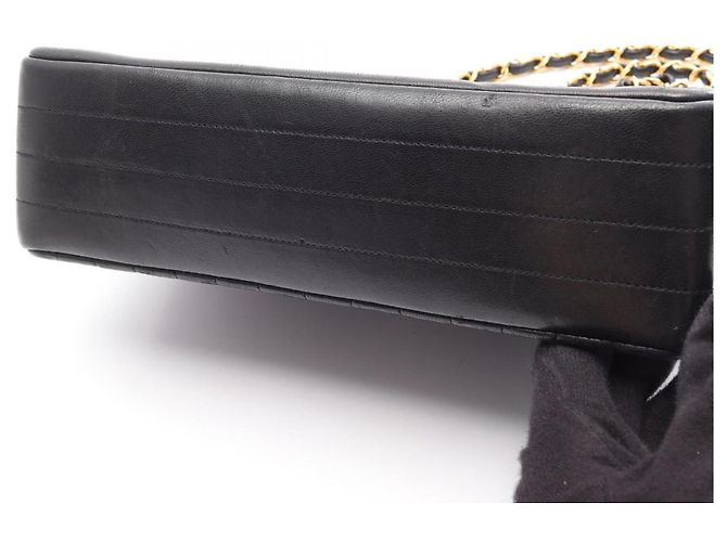 Borsa a tracolla Chanel Mademoiselle in pelle di agnello nera Nero - vista 13