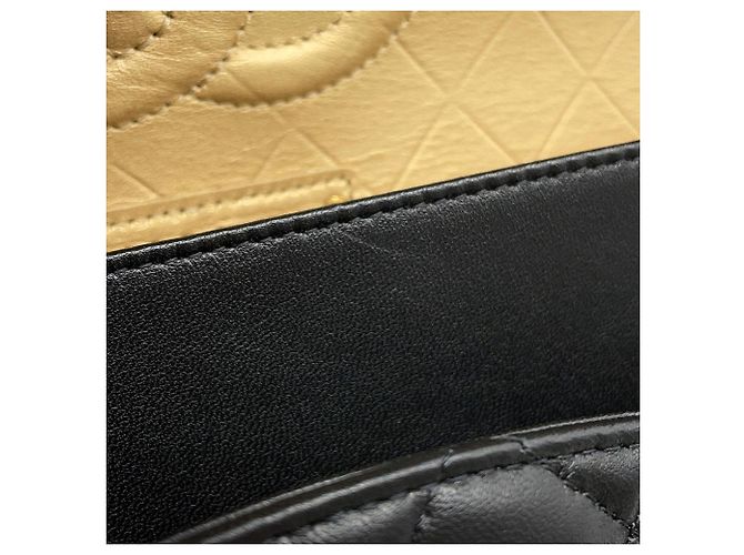Borsa a tracolla Chanel Matelassé in pelle di agnello nera con catena Nero - vista 11