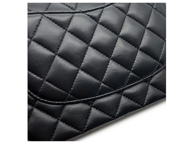 Borsa a tracolla Chanel Matelassé in pelle di agnello nera con catena Nero - vista 9