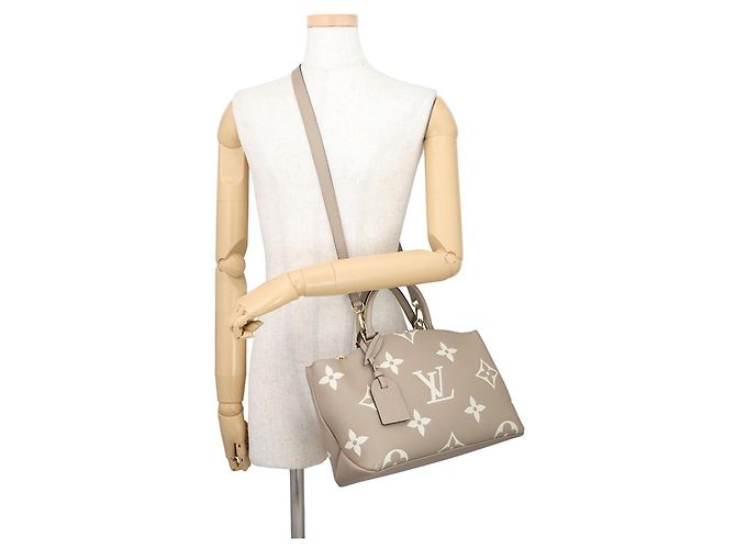 Borsa Louis Vuitton Bicolor Monogram Empreinte Petit Palais PM Grigio Crudo - vista 5