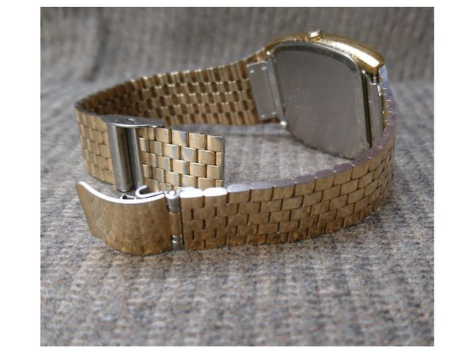 Seiko Emblem Montre Quartz Plaqué Or 7832-5000 Doré - vue 10
