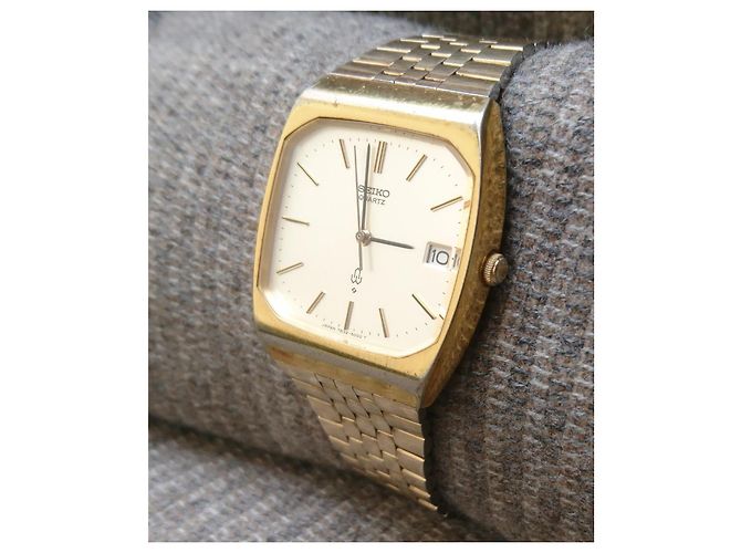 Seiko Emblem Montre Quartz Plaqué Or 7832-5000 Doré - vue 14