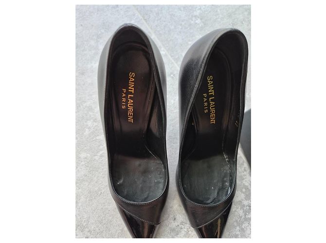 Saint Laurent Décolleté in vernice nera Nero - vista 4