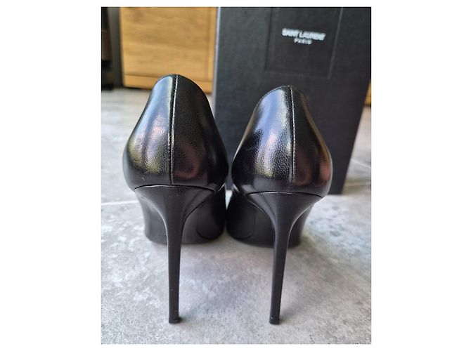 Saint Laurent Décolleté in vernice nera Nero - vista 5
