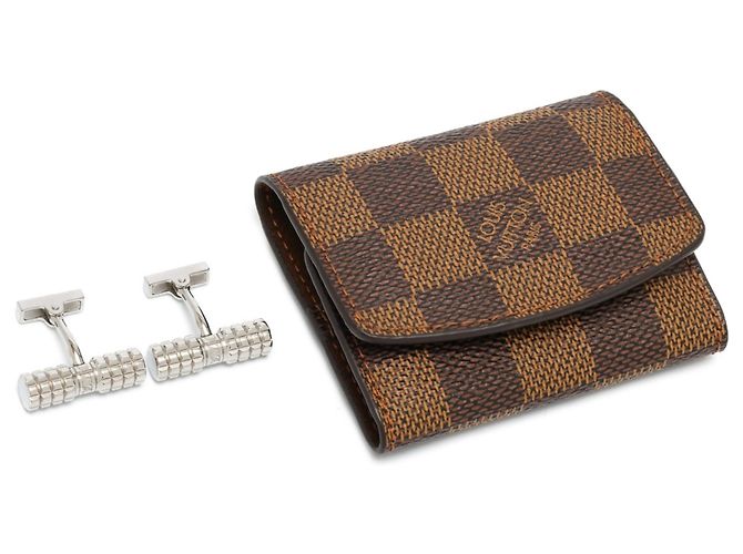 Abotoaduras Louis Vuitton em prata - vista 4