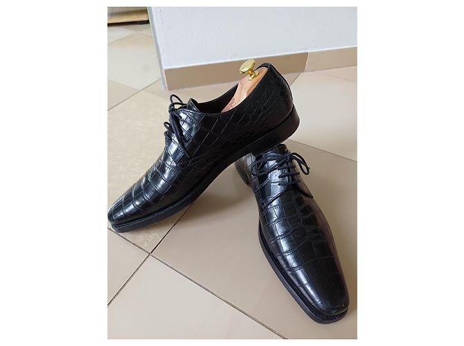 Prada Chaussures Richelieu en cuir noir embossé crocodile - vue 2