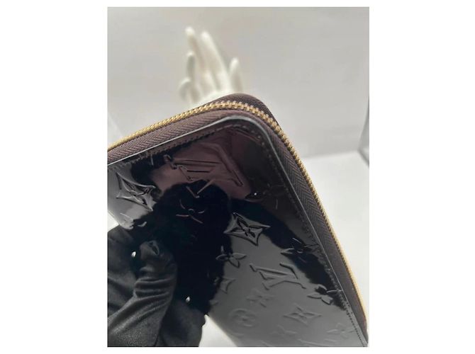 Louis Vuitton Zippy Wallet Monogram Vernis Amarante Burdeos - vista 10