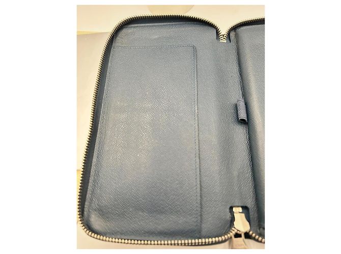 Louis Vuitton Zippy Compagno di Viaggio Pelle Taïga Blu - vista 15