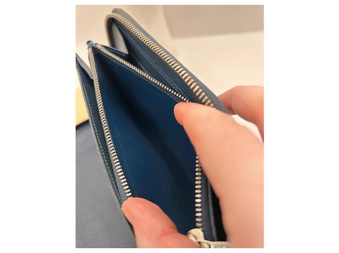 Louis Vuitton Zippy Compagno di Viaggio Pelle Taïga Blu - vista 19