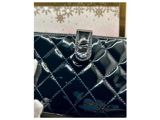 Timeless Cartera Chanel Classic Long Flap Cuero Charol Negro - vista 10
