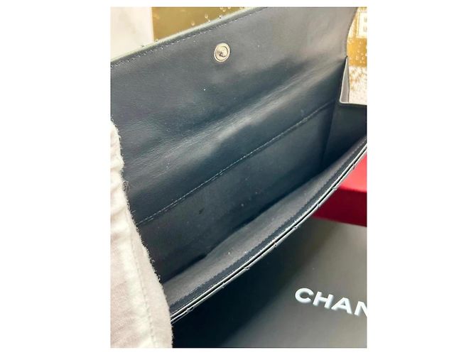 Timeless Cartera Chanel Classic Long Flap Cuero Charol Negro - vista 14