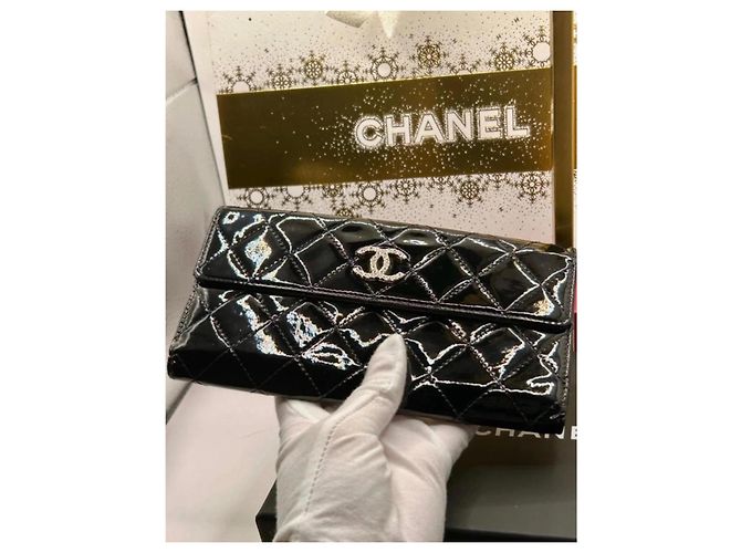 Timeless Cartera Chanel Classic Long Flap Cuero Charol Negro - vista 6