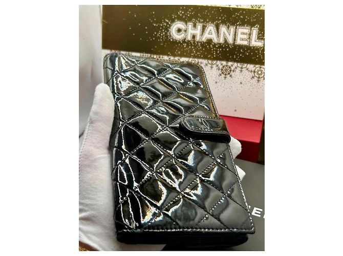Timeless Cartera Chanel Classic Long Flap Cuero Charol Negro - vista 8