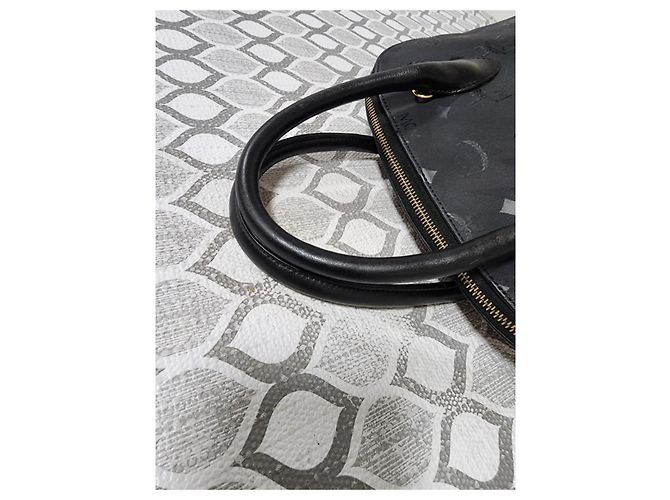 MCM Visetos Nylon Dome Handtasche Schwarz - Ansicht 5