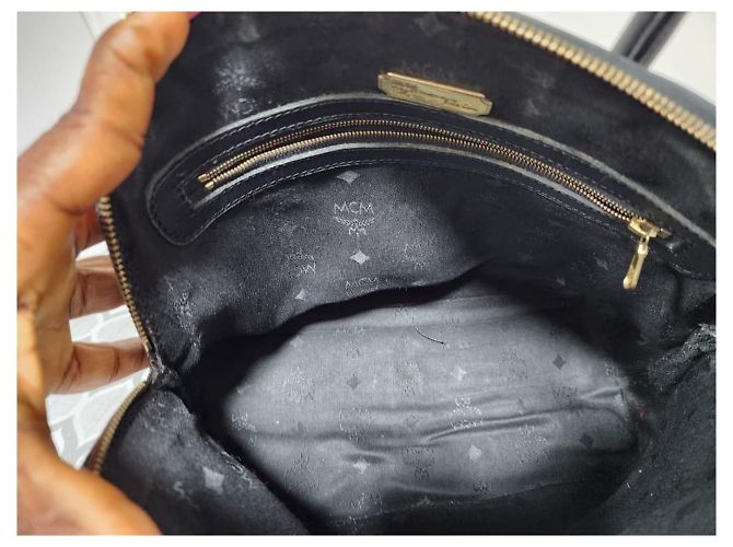 MCM Visetos Nylon Dome Handtasche Schwarz - Ansicht 8