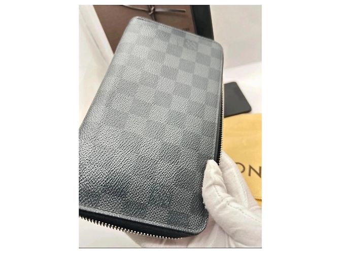 Louis Vuitton Cartera Companion Damier Graphite Negro - vista 3