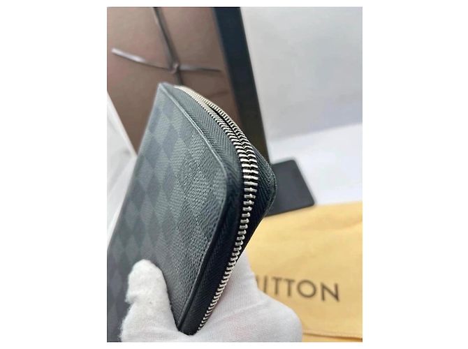 Louis Vuitton Cartera Companion Damier Graphite Negro - vista 4