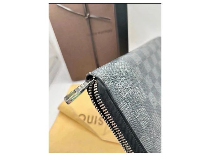Louis Vuitton Cartera Companion Damier Graphite Negro - vista 5