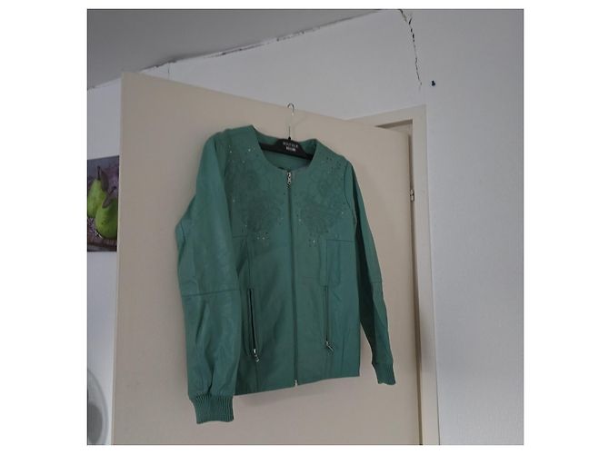 KOOKAÏ Chaqueta Bomber de Cuero Verde Bordada - vista 2