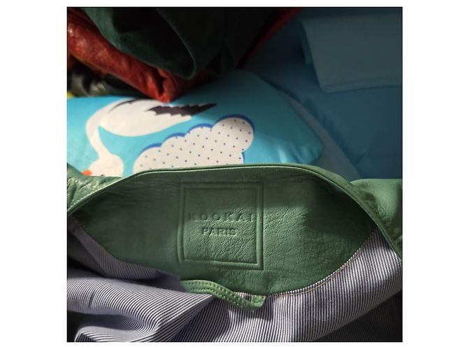 KOOKAÏ Chaqueta Bomber de Cuero Verde Bordada - vista 6