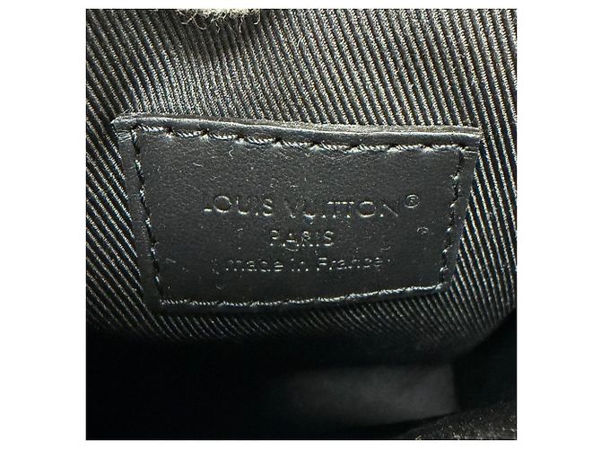 Louis Vuitton M81524 S-Lock Vertical Wearable Wallet Shoulder Bag Nero - vista 10