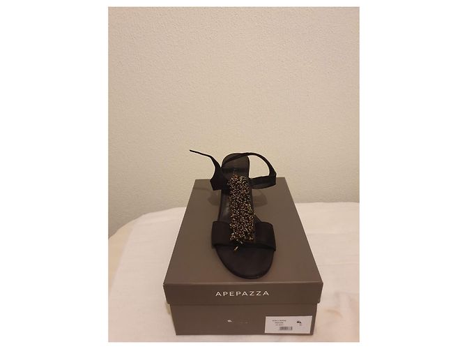 Autre Marque Sandali Apepazza in camoscio nero con perle e strass - vista 3