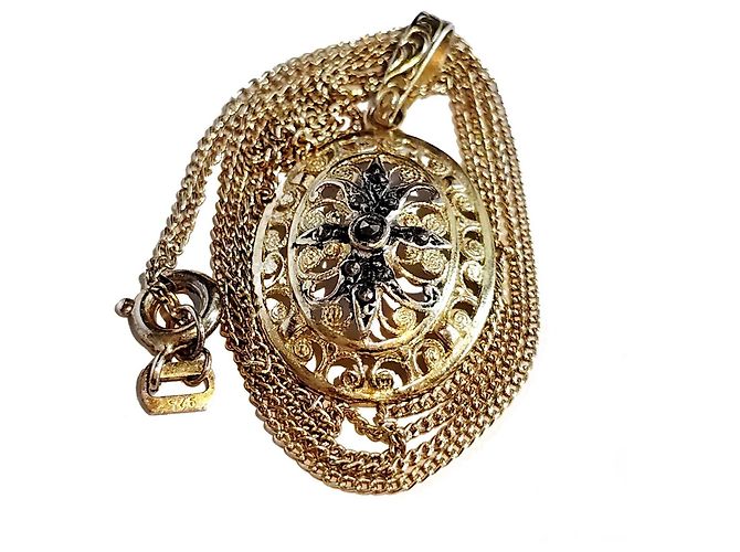 Autre Marque Collana Alice Caviness in argento sterling con pendente filigrana D'oro - vista 5