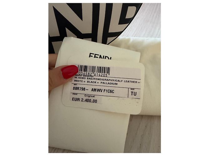 Fendi Borsa Fendigraphy Roma Monogram Nero Bianco - vista 10