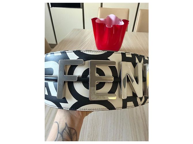 Fendi Borsa Fendigraphy Roma Monogram Nero Bianco - vista 7