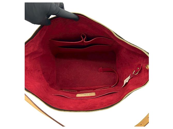 Borsa a spalla semi Louis Vuitton Amfar Three Vanity Star Monogram Leather Marrone - vista 9