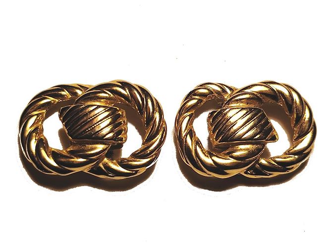 Autre Marque Bluette Gold Tone Schuhclips - Skulpturales Design Golden - Ansicht 4