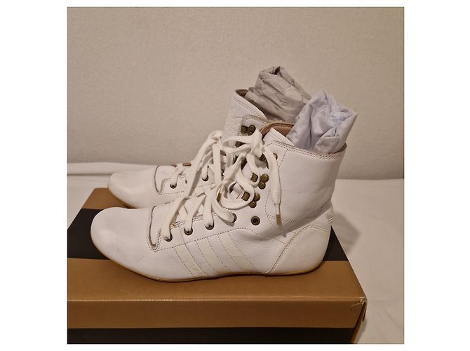 Adidas Botas Altas de Cuero Blanco con Cordones - vista 8