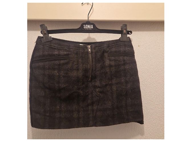 Autre Marque Completo C'N'C Costume National Giacca e Gonna in Lana a Quadri Grigio - vista 17