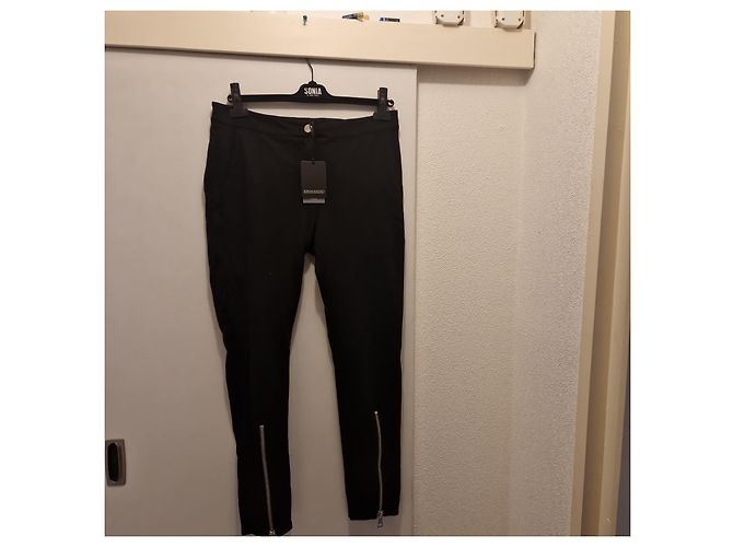 Ermanno Scervino schwarze Hose mit Knöchel-Reißverschluss - Ansicht 2