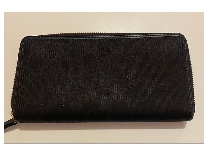 Gucci Monogram Canvas Zip-Around Wallet with Bow - Black - view 2
