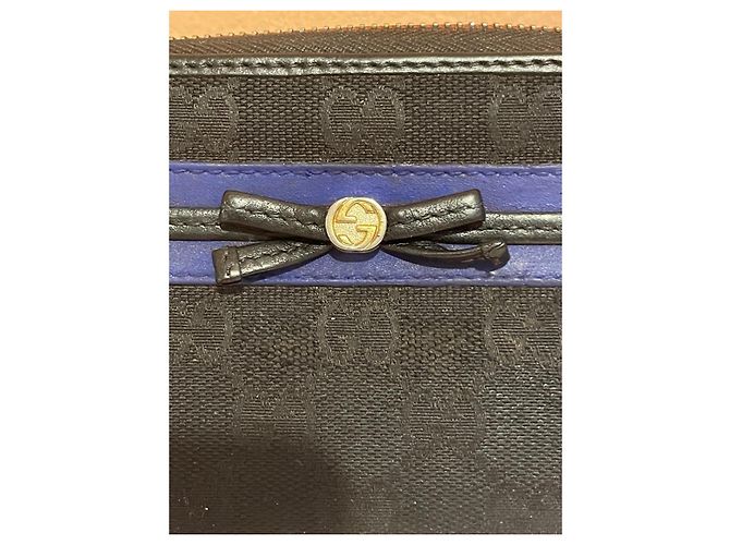 Gucci Monogram Canvas Zip-Around Wallet with Bow - Black - view 3