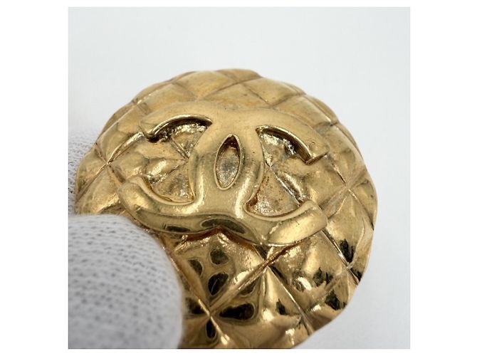 Timeless Orecchini Chanel Matelassé Vintage Gold Clip D'oro - vista 6