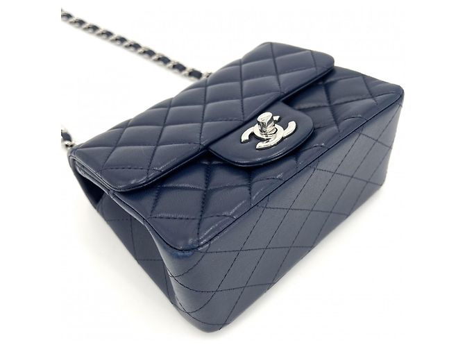 Borsa a tracolla mini matelassé da donna Chanel Blu - vista 3