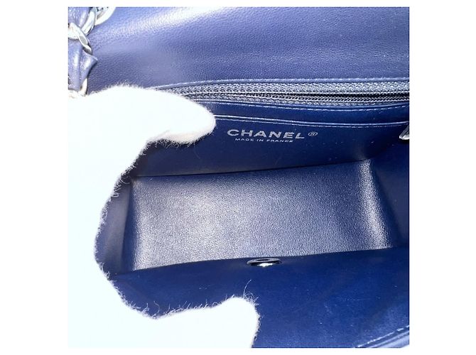 Borsa a tracolla mini matelassé da donna Chanel Blu - vista 4