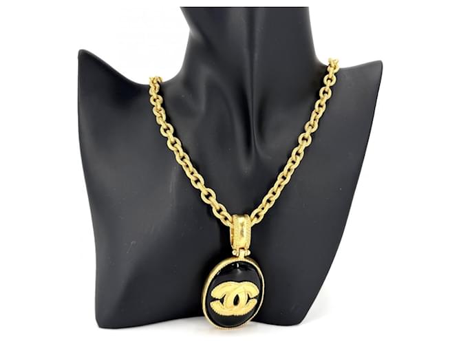Timeless Collana lunga Chanel Vintage Coco Mark Nero D'oro - vista 3